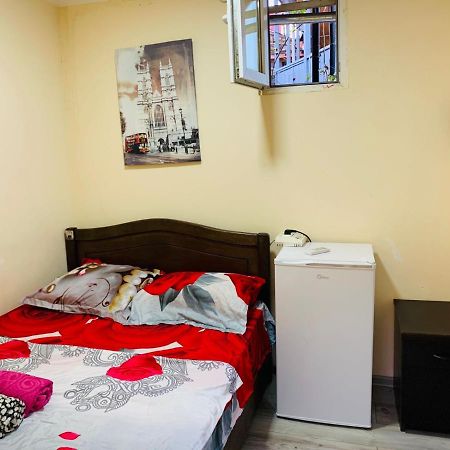 Home Stay Georgia Tbilisi Bagian luar foto