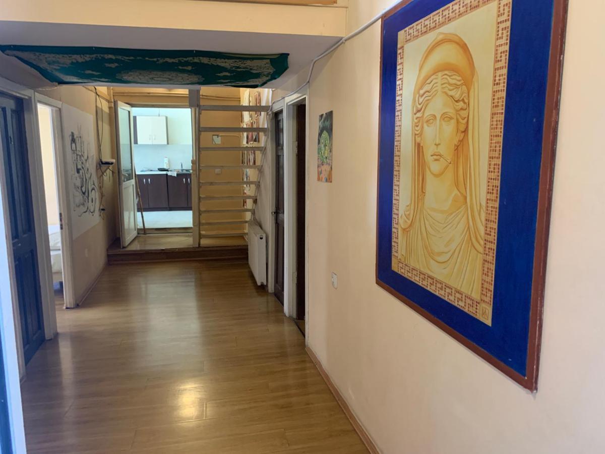 Home Stay Georgia Tbilisi Bagian luar foto