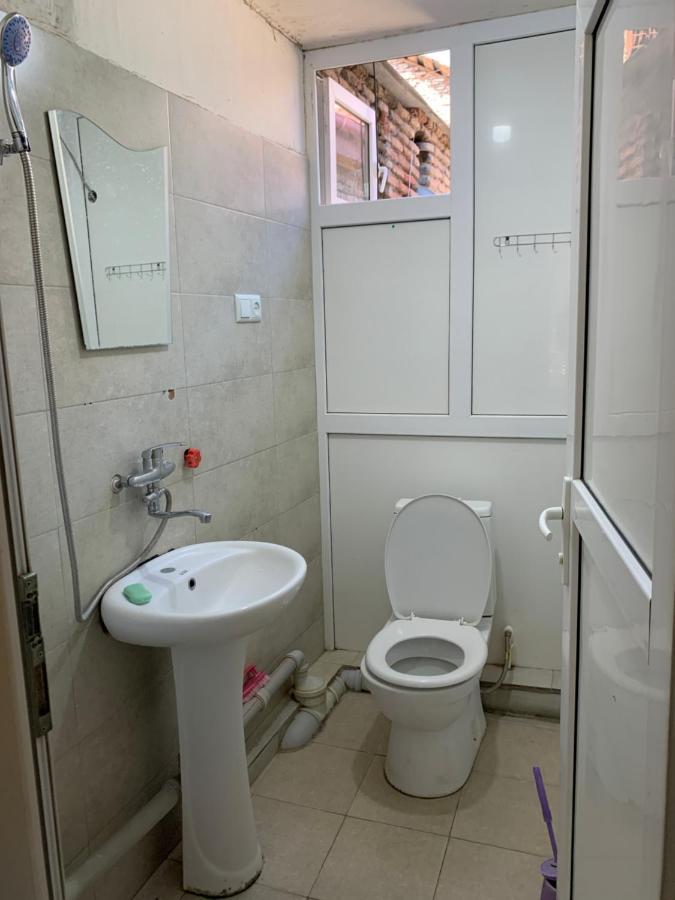 Home Stay Georgia Tbilisi Bagian luar foto