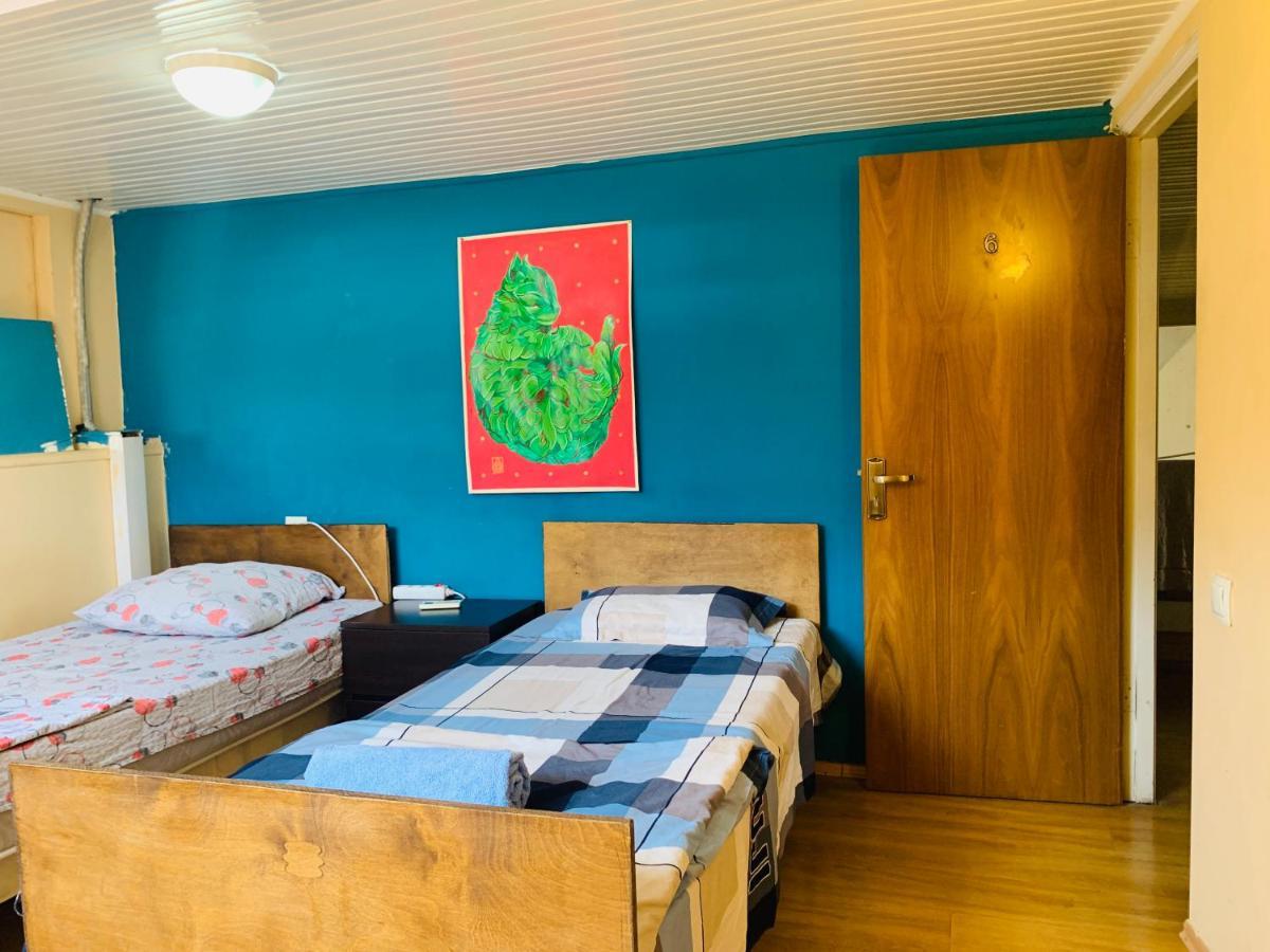 Home Stay Georgia Tbilisi Bagian luar foto