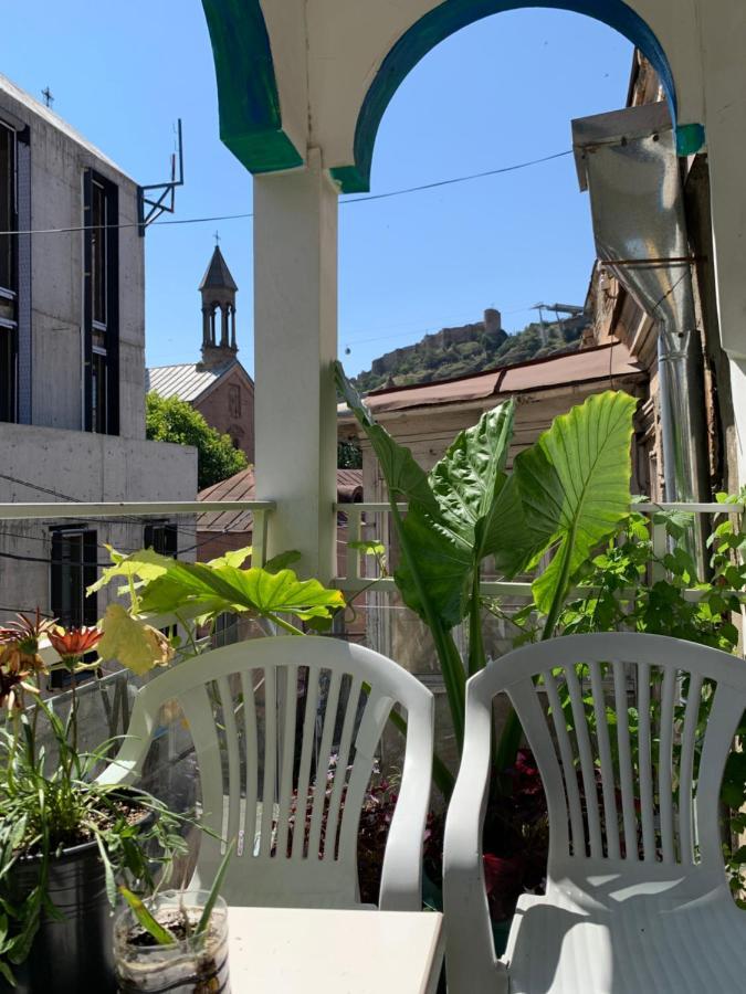 Home Stay Georgia Tbilisi Bagian luar foto