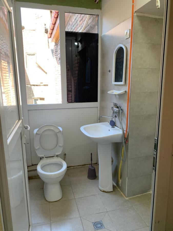 Home Stay Georgia Tbilisi Bagian luar foto