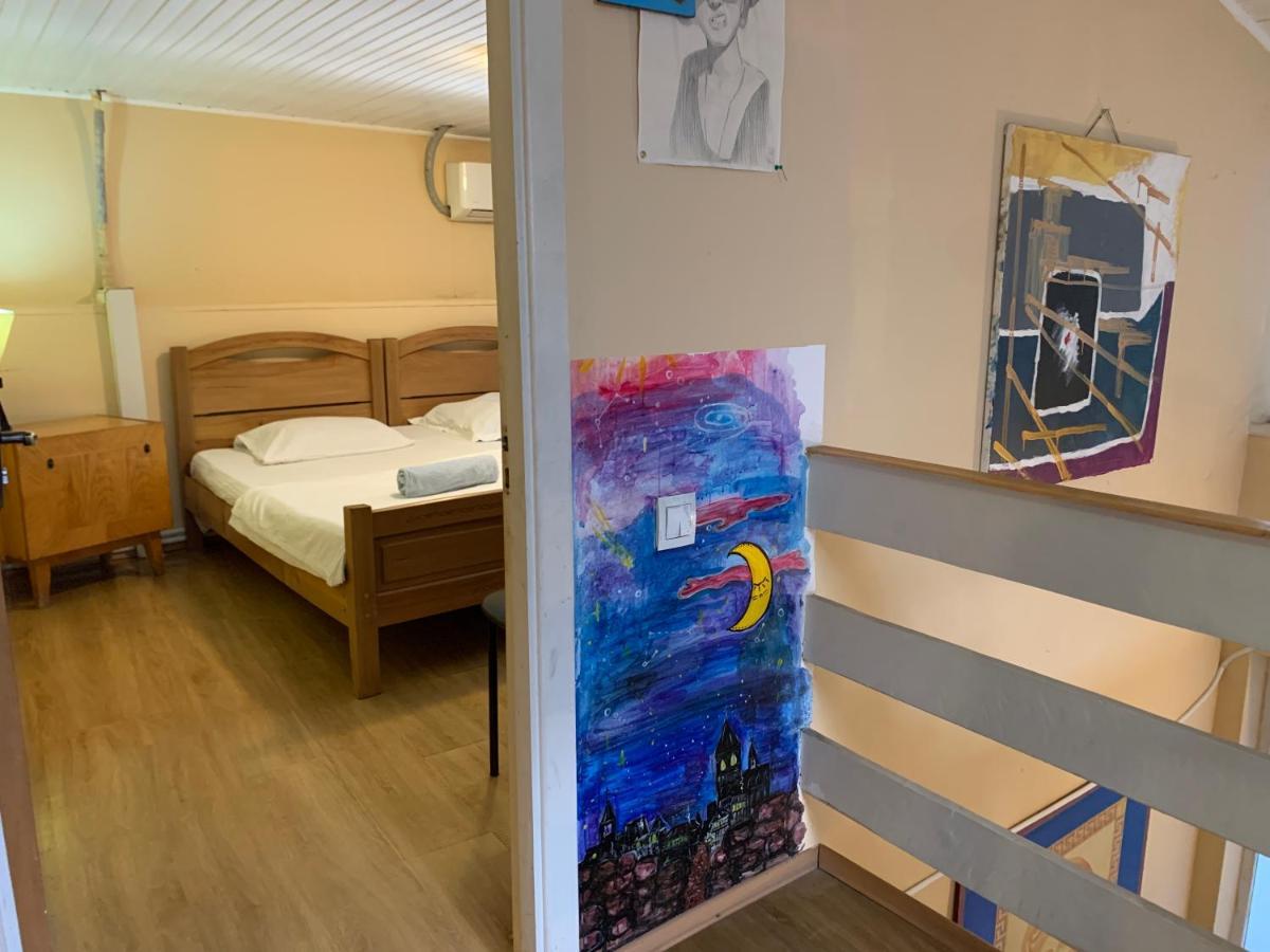 Home Stay Georgia Tbilisi Bagian luar foto