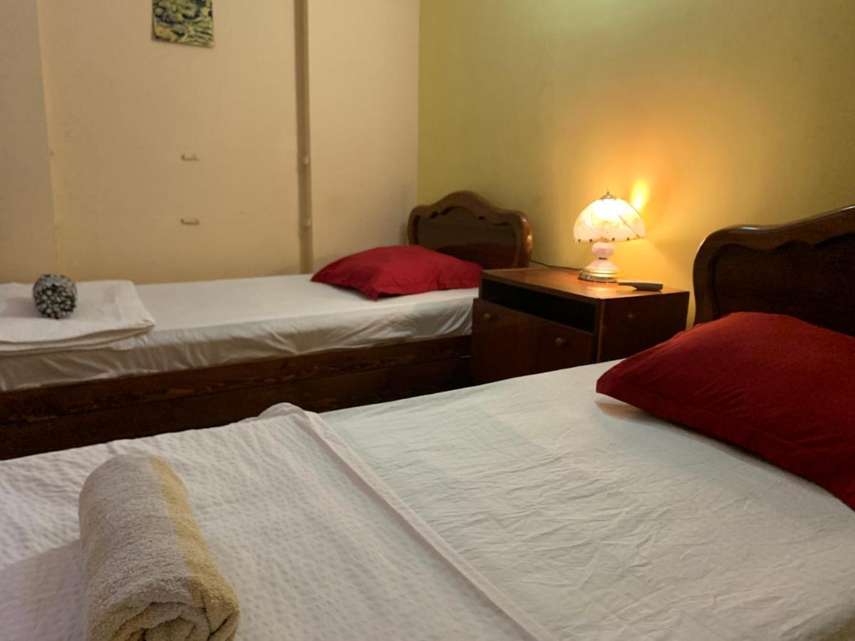 Home Stay Georgia Tbilisi Bagian luar foto